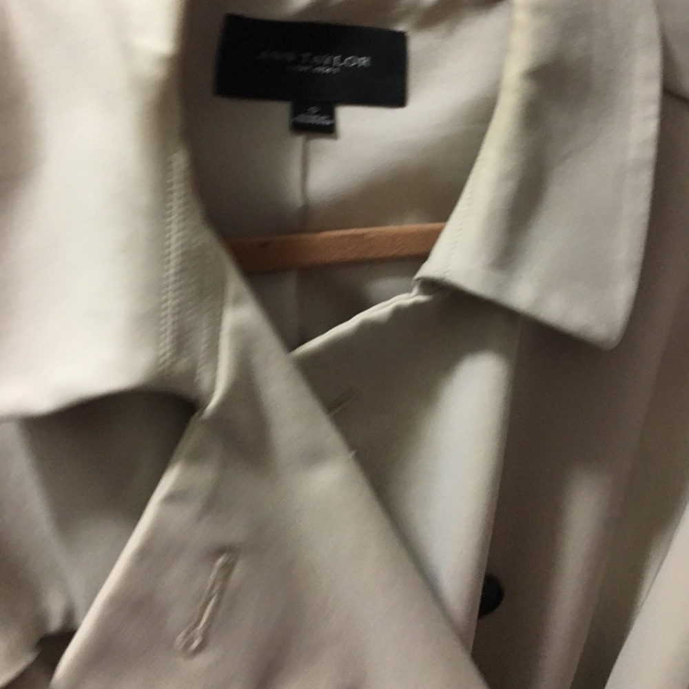 Trench coat. Ann Taylor so cute